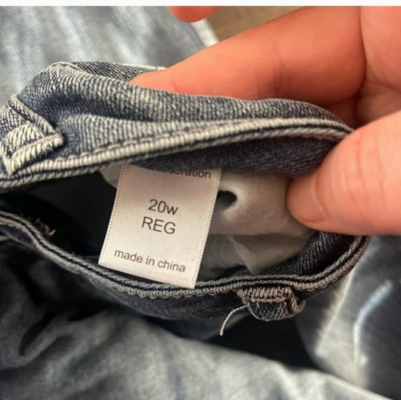 Maurices size 20W women's jeans - Picture 4 of 4